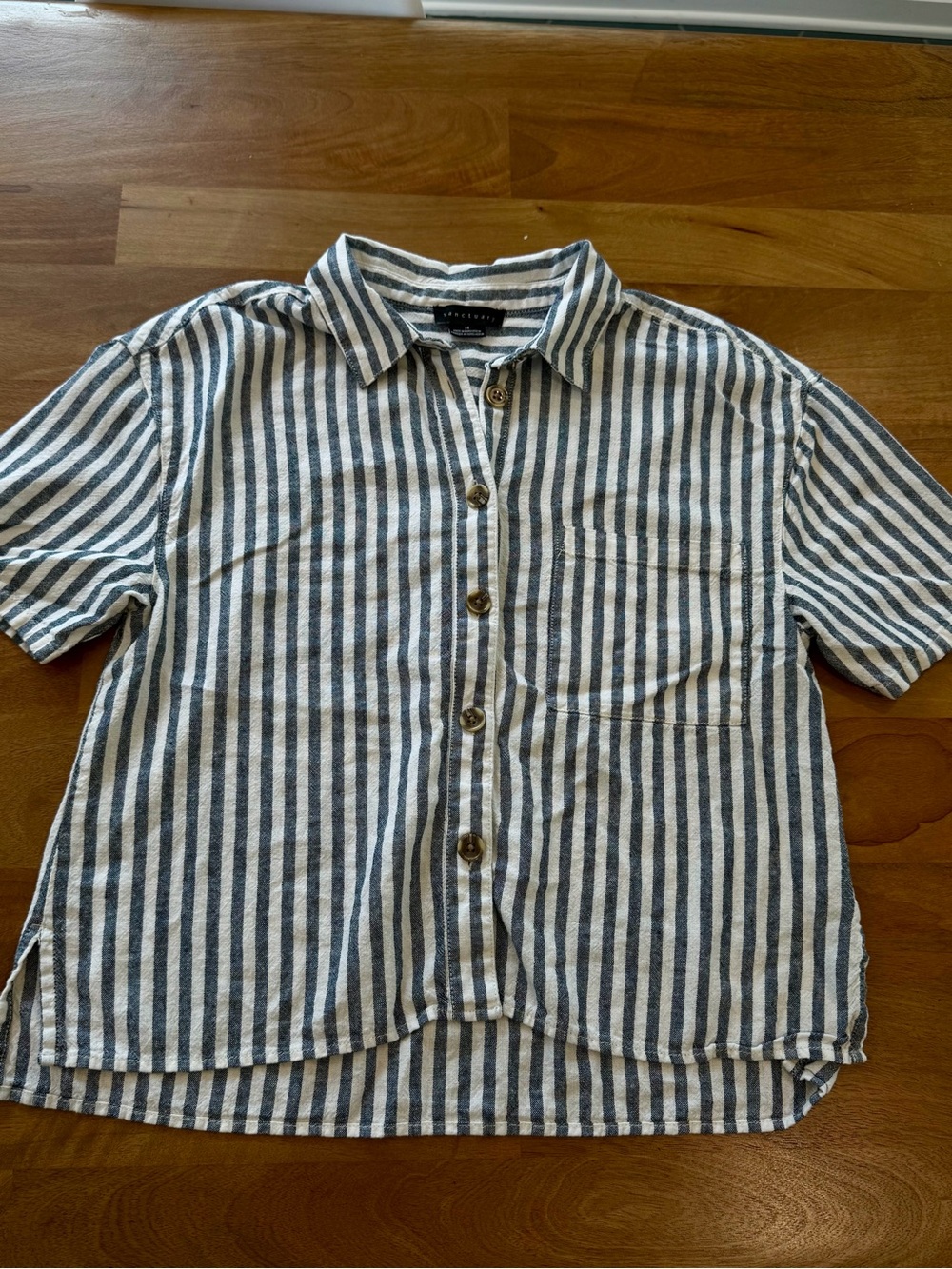Sanctuary Linen Blend Navy and Cream Striped Short-Sleeve Button-Up Shirt Size M